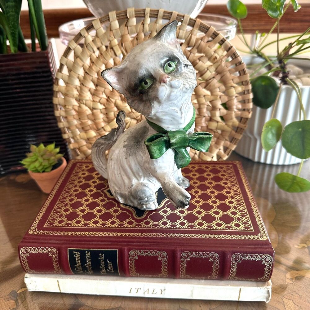 Vintage Mid Century Hand Painted Cat with Bow Pottery Sculpture, Made in Italy